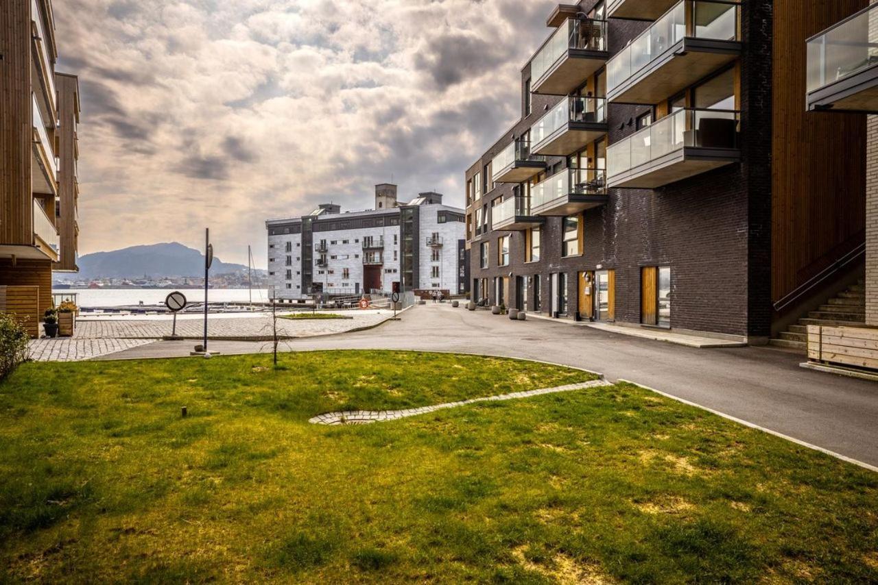 New Penthouse Apartment With Sea View In Bergen Centrum Extérieur photo