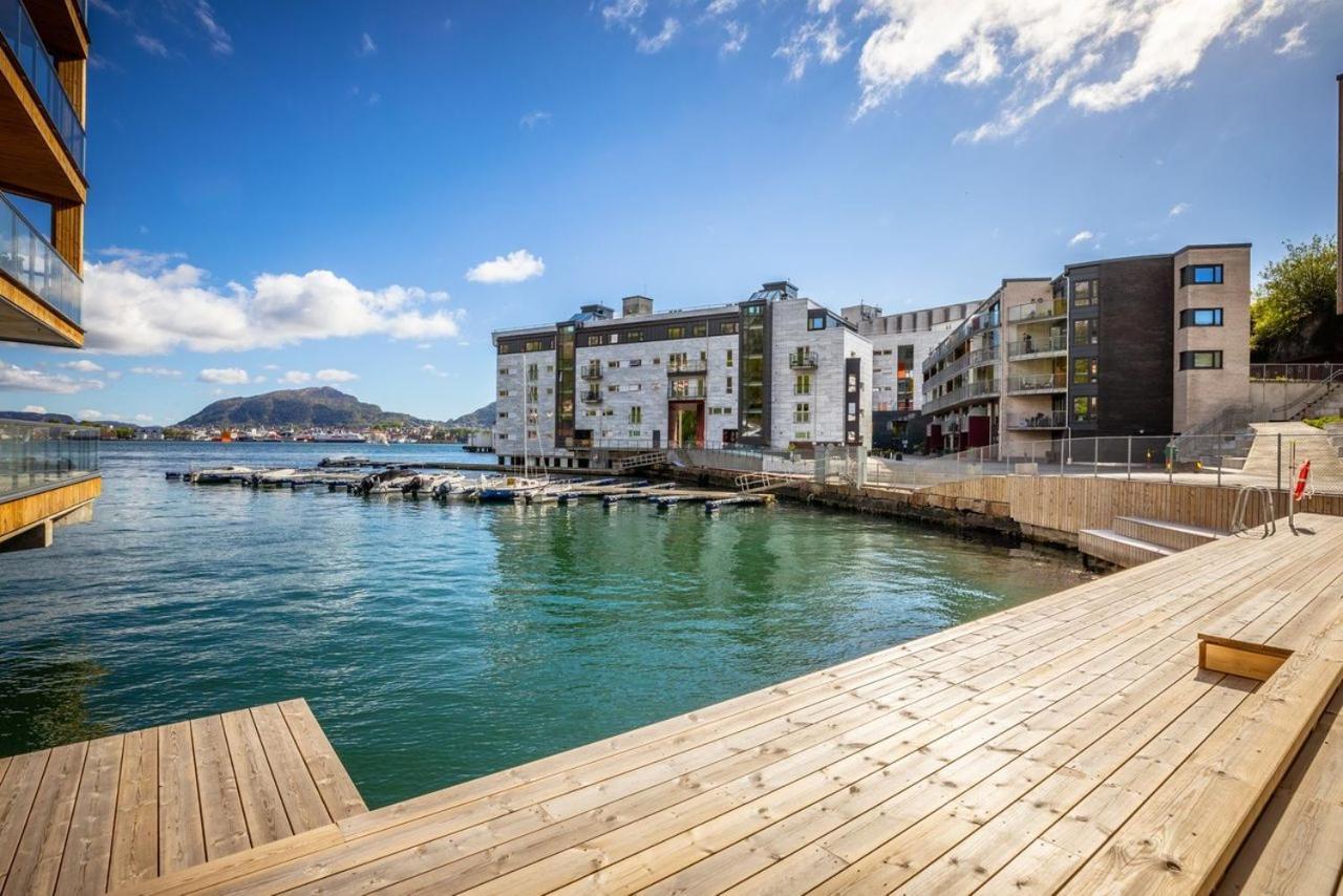 New Penthouse Apartment With Sea View In Bergen Centrum Extérieur photo