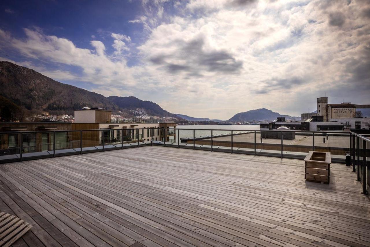 New Penthouse Apartment With Sea View In Bergen Centrum Extérieur photo